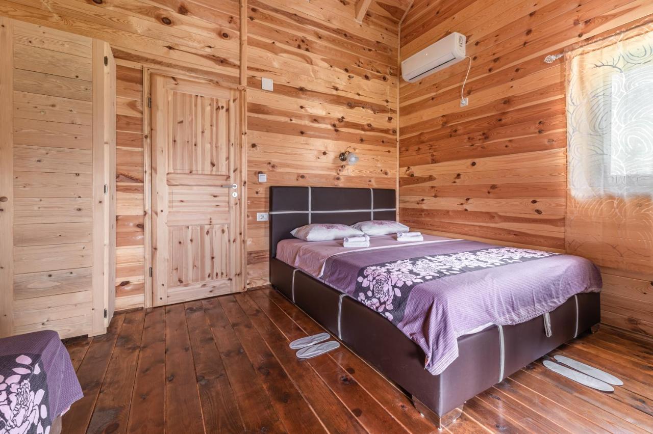 Nikšić Holiday Village Ostrog מראה חיצוני תמונה