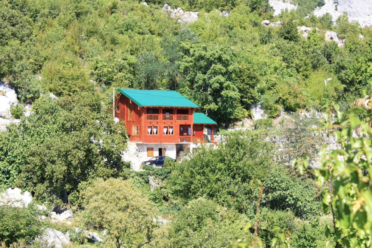 Nikšić Holiday Village Ostrog מראה חיצוני תמונה