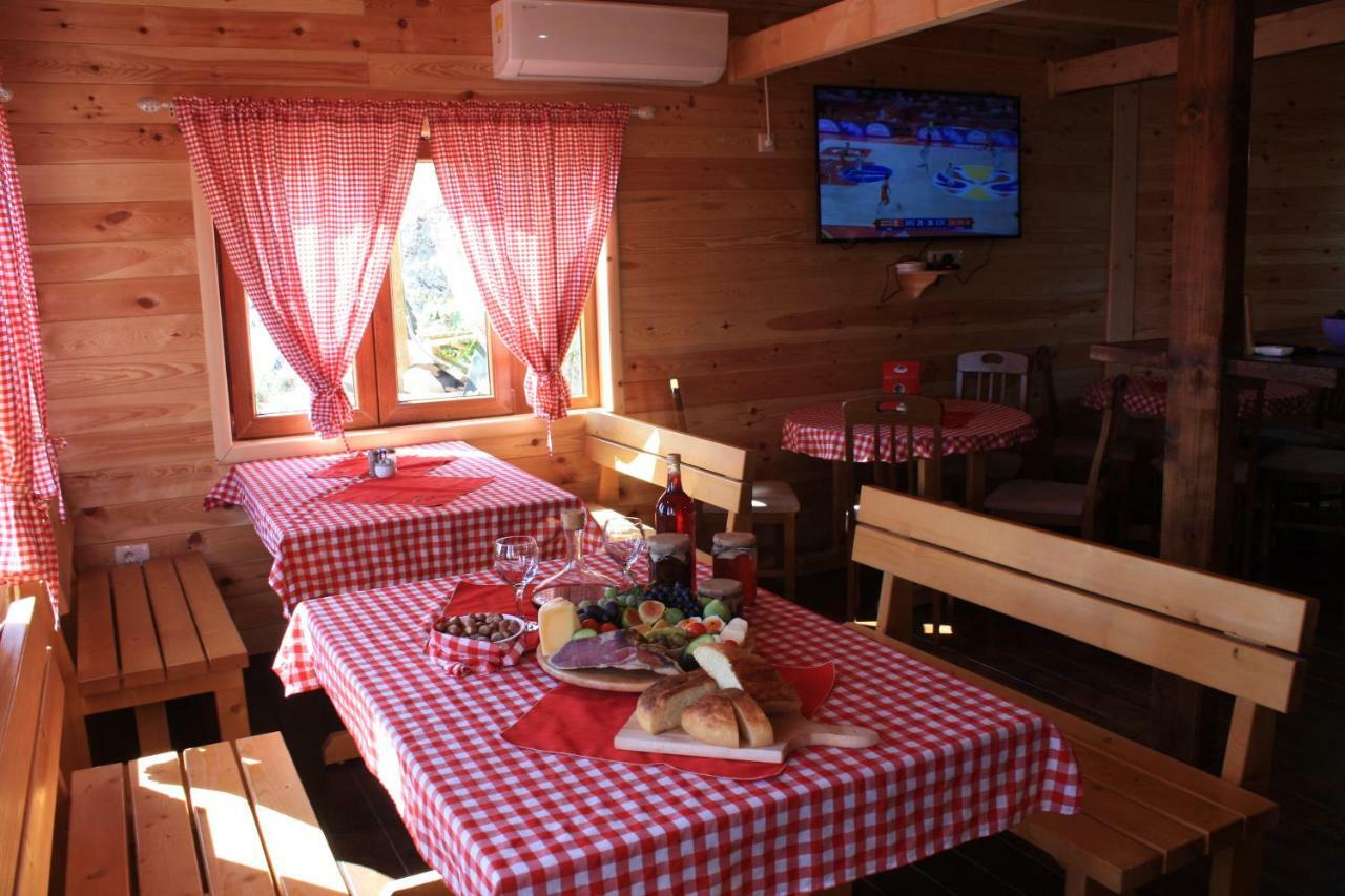Nikšić Holiday Village Ostrog מראה חיצוני תמונה