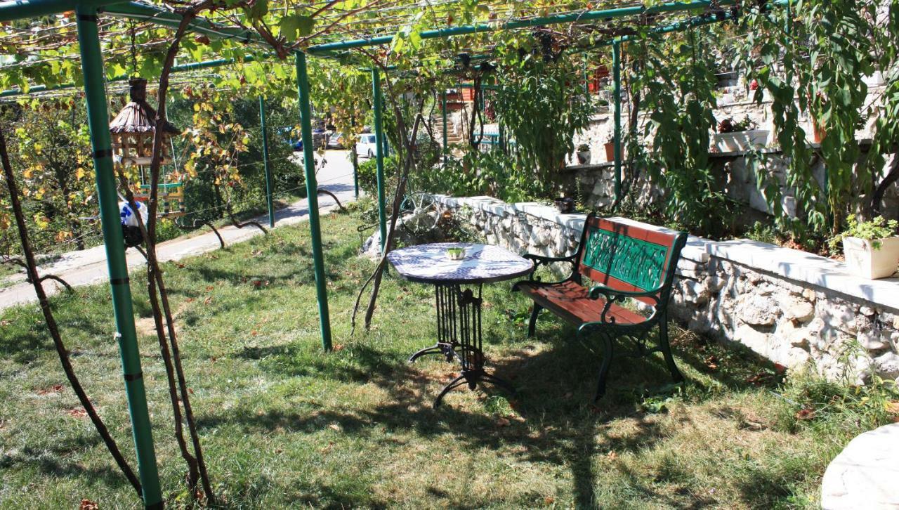 Nikšić Holiday Village Ostrog מראה חיצוני תמונה